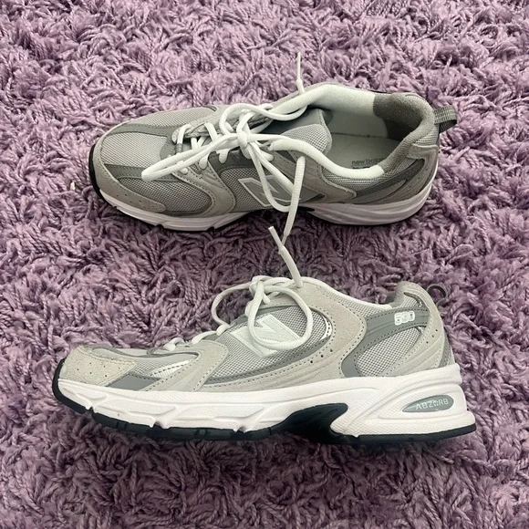 New Balance 530 Shoes - Picture 2 of 5